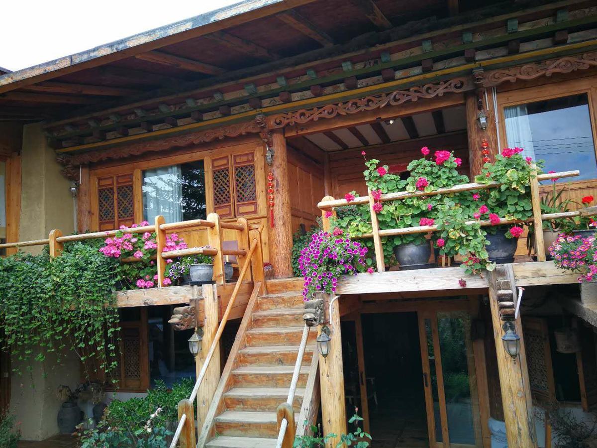 香格里拉晨曦小院住宿加早餐旅馆 外观 照片
